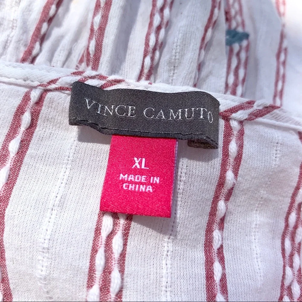 🎉HP🎉 Vince Camuto Embroidered Floral Top with embellished Sleeves - Picture 5 of 10